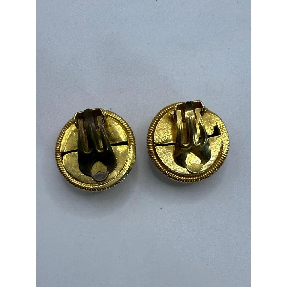 The Unbranded Brand vintage gold